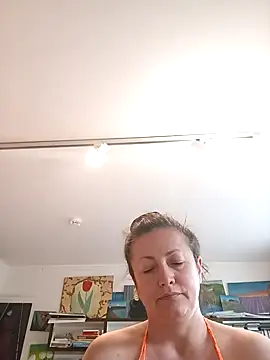 Snapshot of MariaAnaSunshine chatting on October 7, 2025, 1:52 pm MariaAnaSunshine online show from October 7, 2025, 1:52 pm