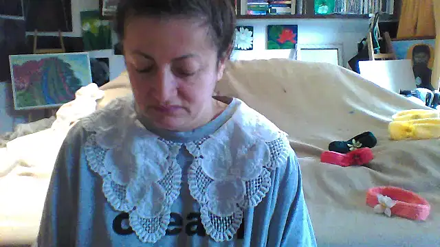 Snapshot of MariaAnaSunshine chatting on October 8, 2025, 8:01 am MariaAnaSunshine online show from October 8, 2025, 8:01 am