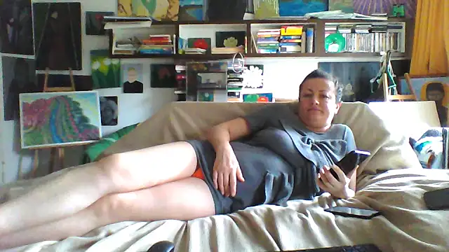 Snapshot of MariaAnaSunshine chatting on October 10, 2025, 9:30 am MariaAnaSunshine online show from October 10, 2025, 9:30 am