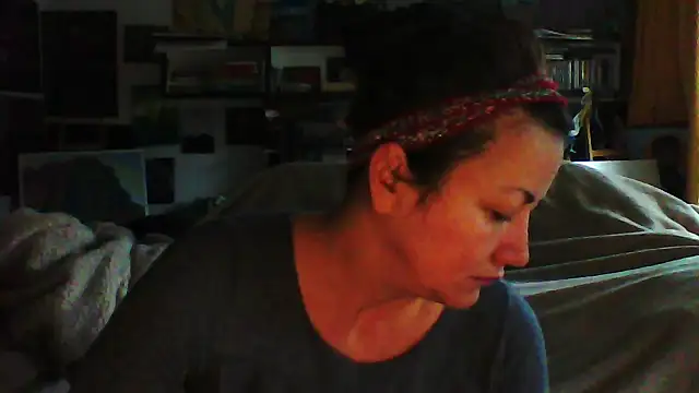 Snapshot of MariaAnaSunshine chatting on October 13, 2025, 6:24 am MariaAnaSunshine online show from October 13, 2025, 6:24 am