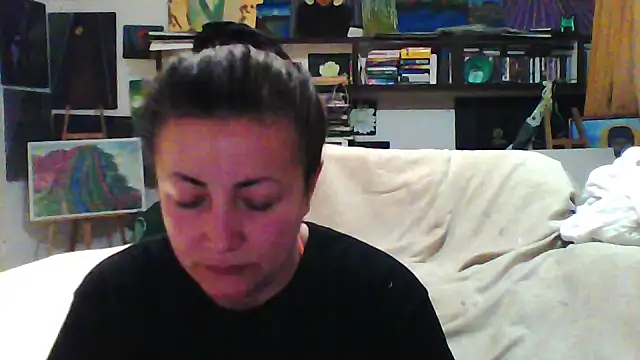 Snapshot of MariaAnaSunshine chatting on October 16, 2025, 8:43 pm MariaAnaSunshine online show from October 16, 2025, 8:43 pm