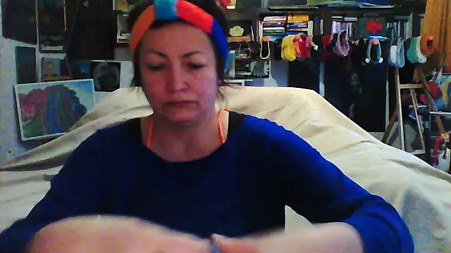 Snapshot of MariaAnaSunshine chatting on December 5, 2025, 7:50 am MariaAnaSunshine online show from December 5, 2025, 7:50 am