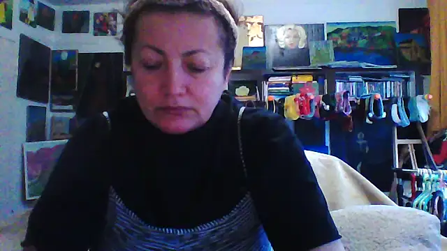 Snapshot of MariaAnaSunshine chatting on December 18, 2025, 7:47 am MariaAnaSunshine online show from December 18, 2025, 7:47 am
