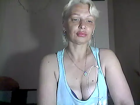 Snapshot of MaryJane441 chatting on June 3, 2026, 8:28 am MaryJane441 online show from June 3, 2026, 8:28 am