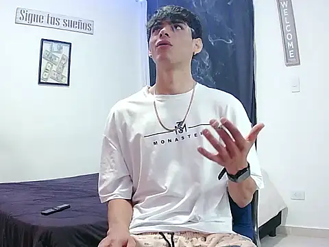 harrytomson 1 online show from November 18, 2025, 9:47 am