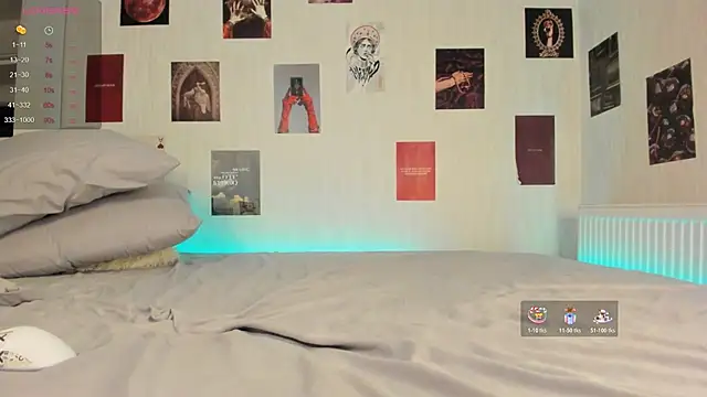 Snapshot of Spliti_moon chatting on January 19, 2026, 11:47 am Spliti moon online show from January 19, 2026, 11:47 am