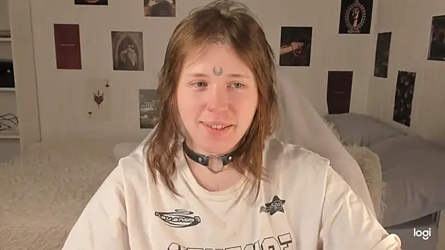 Snapshot of Spliti_moon chatting on February 7, 2026, 10:08 am Spliti moon online show from February 7, 2026, 10:08 am