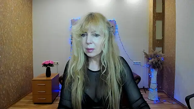 Snapshot of Anna_Diax chatting on February 11, 2026, 12:54 pm Anna Diax online show from February 11, 2026, 12:54 pm