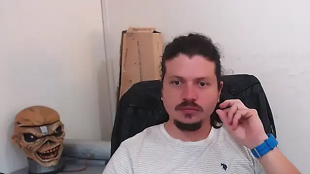 Snapshot of webothtwo chatting on February 4, 2025, 2:32 pm webothtwo online show from February 4, 2025, 2:32 pm