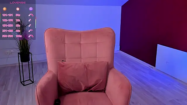 CherieDane online show from December 2, 2025, 12:21 pm