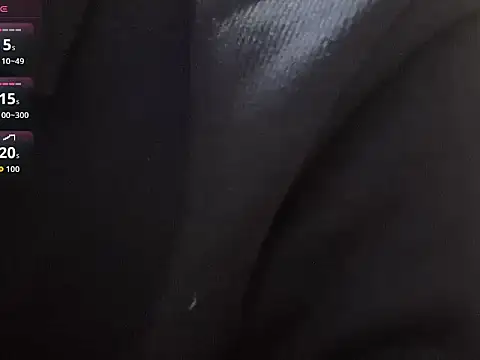 Snapshot of CM100412 chatting on February 2, 2026, 6:39 pm CM100412 online show from February 2, 2026, 6:39 pm