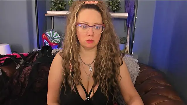 JesiaFoxi online show from March 19, 2025, 10:55 am