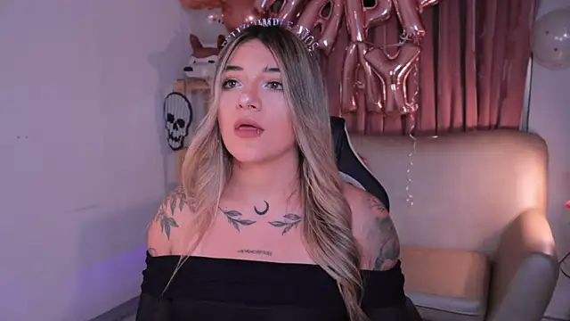 ashleyvalirya online show from October 24, 2025, 4:20 am