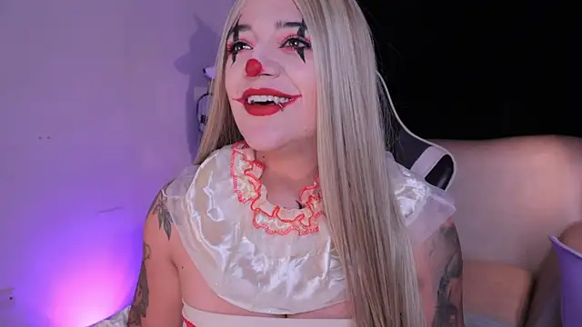 ashleyvalirya online show from October 31, 2025, 3:29 am