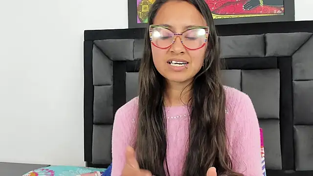 Snapshot of tatiana_valencia chatting on December 28, 2024, 3:15 pm tatiana valencia online show from December 28, 2024, 3:15 pm