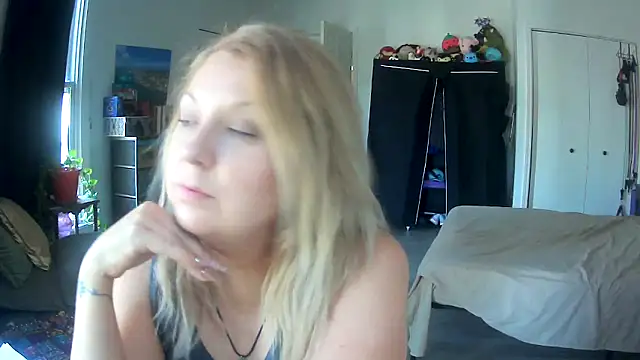 RubyGissing online show from October 1, 2025, 9:21 pm