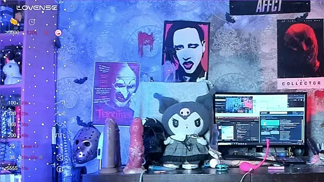 Snapshot of KuromiRacer_ chatting on September 10, 2025, 12:21 am KuromiRacer online show from September 10, 2025, 12:21 am