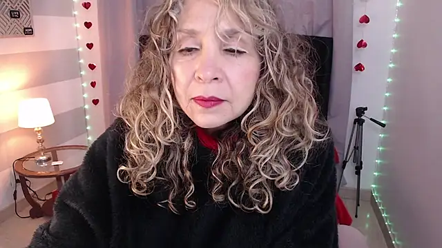 Afrodita sg online show from February 25, 2026, 1:43 pm