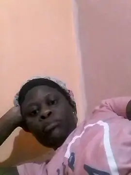 ZIPORA07 online show from February 19, 2025, 11:46 pm