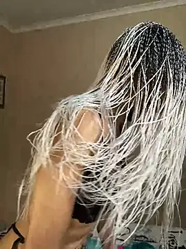 Snapshot of niccki3 chatting on December 21, 2024, 6:41 am niccki3 online show from December 21, 2024, 6:41 am