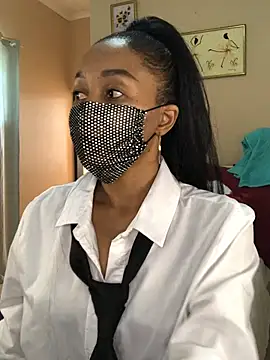 Snapshot of niccki3 chatting on February 9, 2025, 5:40 am niccki3 online show from February 9, 2025, 5:40 am