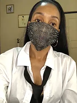 Snapshot of niccki3 chatting on February 9, 2025, 11:15 pm niccki3 online show from February 9, 2025, 11:15 pm