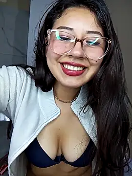 Snapshot of MishuColfer chatting on December 18, 2025, 2:50 am MishuColfer online show from December 18, 2025, 2:50 am