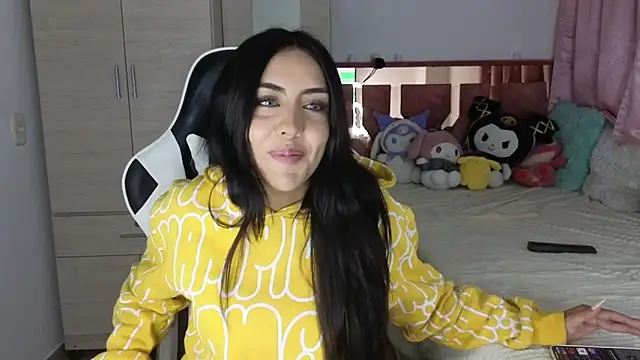 Snapshot of Angel_lusst chatting on December 2, 2024, 3:26 am Angel lusst online show from December 2, 2024, 3:26 am