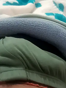 zazaza12ratyuijgg online show from January 15, 2026, 3:05 pm