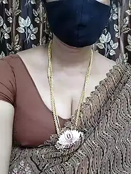 jivitha23 online show from February 3, 2025, 7:10 pm