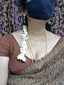 jivitha23 online show from March 4, 2025, 5:03 pm