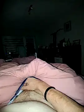 schlonzi81 online show from November 24, 2025, 10:31 pm