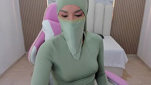 Snapshot of Hanaa_latif chatting on January 17, 2025, 3:22 pm Hanaa latif online show from January 17, 2025, 3:22 pm