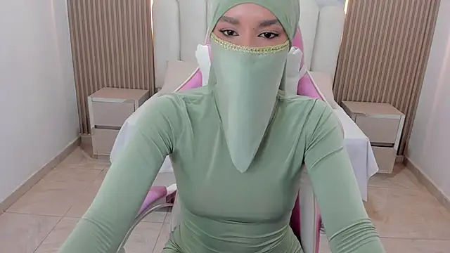 Snapshot of Hanaa_latif chatting on January 21, 2025, 3:21 pm Hanaa latif online show from January 21, 2025, 3:21 pm