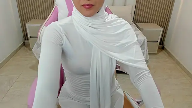 Snapshot of Hanaa_latif chatting on February 3, 2025, 5:46 pm Hanaa latif online show from February 3, 2025, 5:46 pm