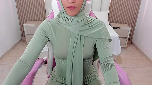 Snapshot of Hanaa_latif chatting on February 6, 2025, 3:09 pm Hanaa latif online show from February 6, 2025, 3:09 pm