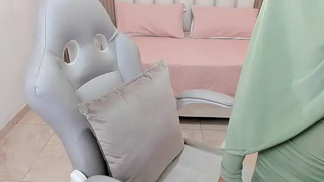 Snapshot of Hanaa_latif chatting on March 11, 2025, 2:51 pm Hanaa latif online show from March 11, 2025, 2:51 pm