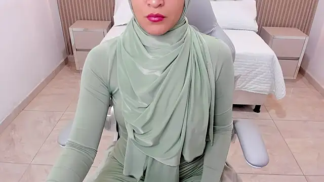 Snapshot of Hanaa_latif chatting on March 17, 2025, 3:07 pm Hanaa latif online show from March 17, 2025, 3:07 pm