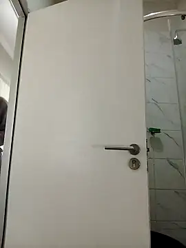 Snapshot of Cocowett chatting on September 10, 2025, 6:57 am Cocowett online show from September 10, 2025, 6:57 am