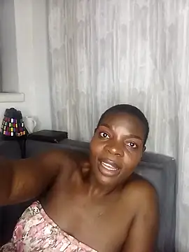 Snapshot of Cocowett chatting on November 7, 2025, 12:32 am Cocowett online show from November 7, 2025, 12:32 am