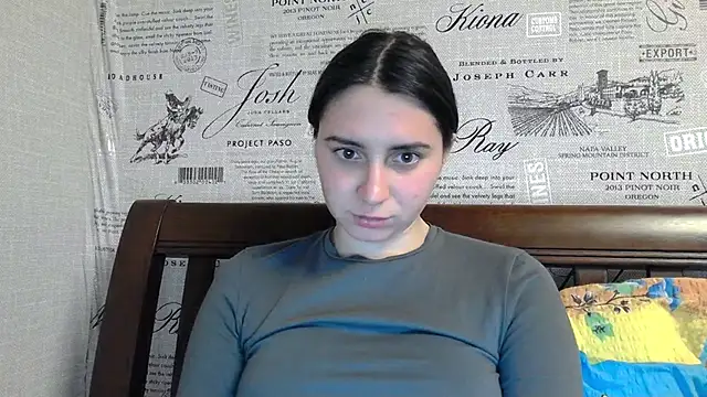Snapshot of Kashtanka_ chatting on January 6, 2025, 11:20 pm Kashtanka online show from January 6, 2025, 11:20 pm