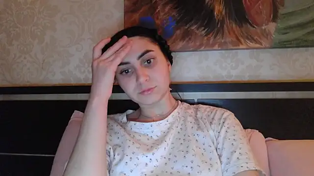 Snapshot of Kashtanka_ chatting on February 13, 2025, 8:24 pm Kashtanka online show from February 13, 2025, 8:24 pm
