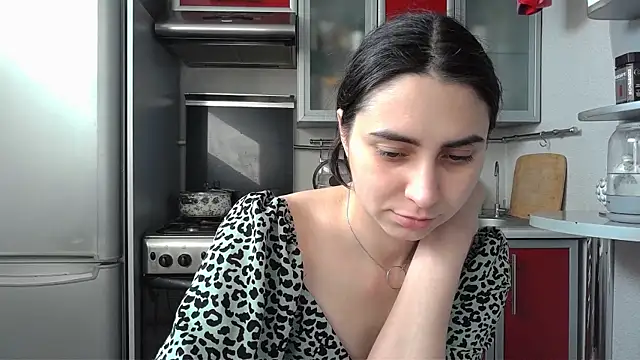 Snapshot of Kashtanka_ chatting on March 18, 2025, 6:14 am Kashtanka online show from March 18, 2025, 6:14 am