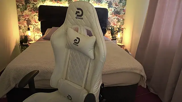 Alice Arwen online show from March 5, 2025, 8:00 am