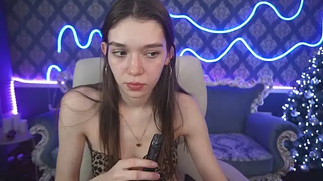 Snapshot of Cherry_Wipe chatting on December 23, 2024, 2:17 pm Cherry Wipe online show from December 23, 2024, 2:17 pm