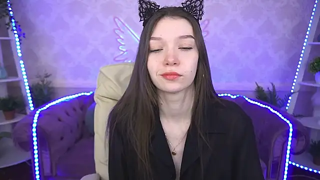 Snapshot of Cherry_Wipe chatting on February 15, 2025, 6:44 am Cherry Wipe online show from February 15, 2025, 6:44 am