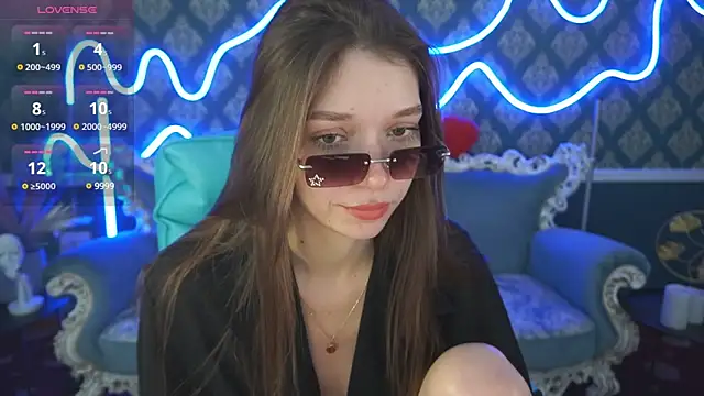 Snapshot of Cherry_Wipe chatting on March 18, 2025, 1:53 pm Cherry Wipe online show from March 18, 2025, 1:53 pm