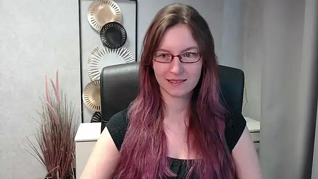 Snapshot of emmaxDelight chatting on December 2, 2024, 10:07 am emmaxDelight online show from December 2, 2024, 10:07 am