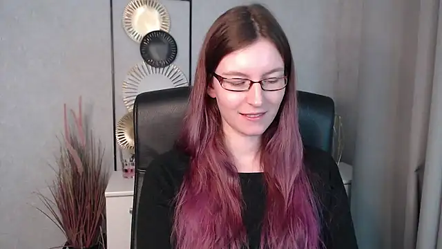 Snapshot of emmaxDelight chatting on December 3, 2024, 10:17 am emmaxDelight online show from December 3, 2024, 10:17 am