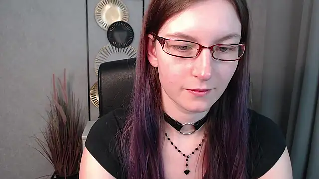 Snapshot of emmaxDelight chatting on December 9, 2024, 12:40 pm emmaxDelight online show from December 9, 2024, 12:40 pm